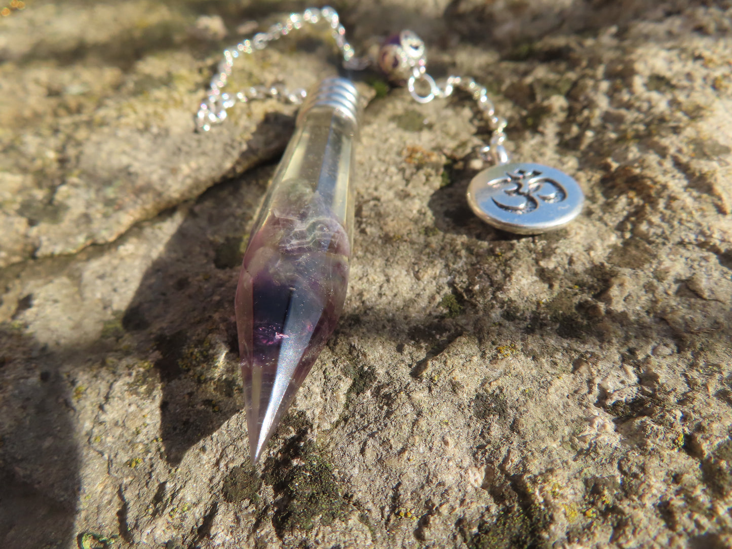 PENDULE DIVINATOIRE