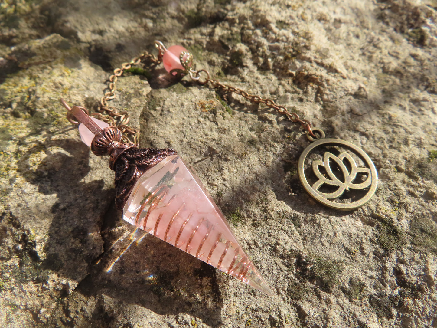PENDULE DIVINATOIRE ORGONITE