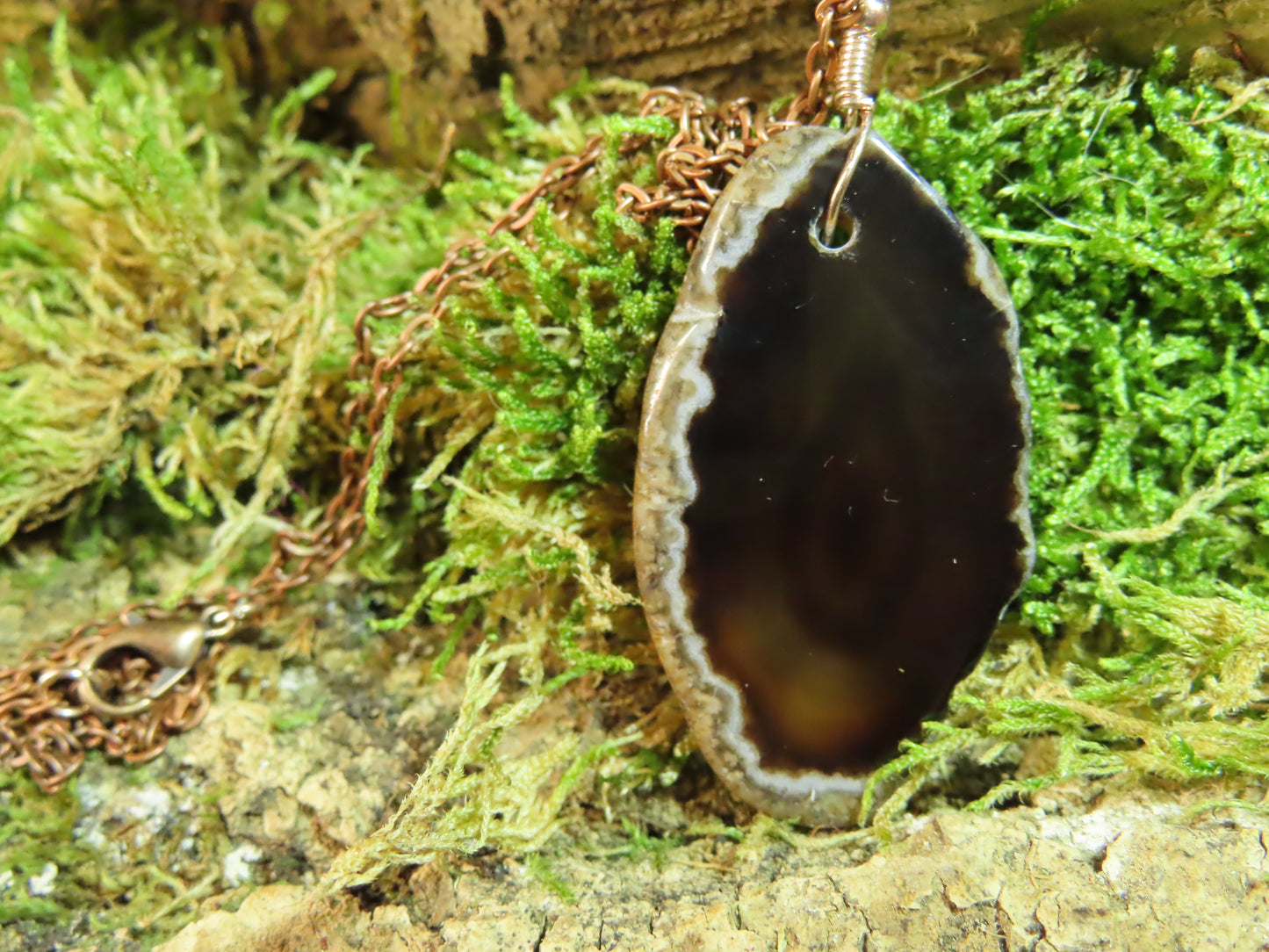 COLLIER TRANCHE D’AGATE