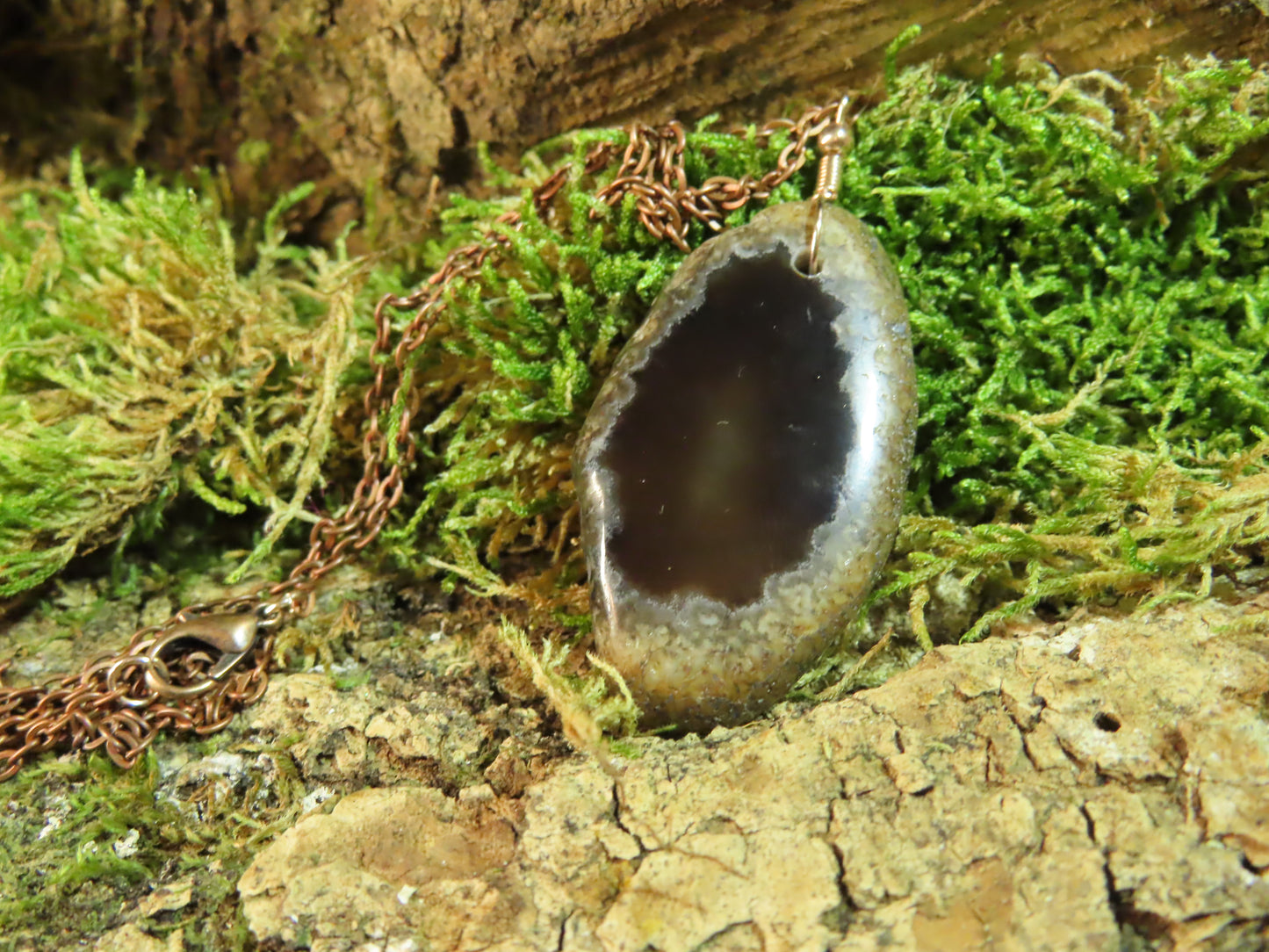 COLLIER TRANCHE D’AGATE