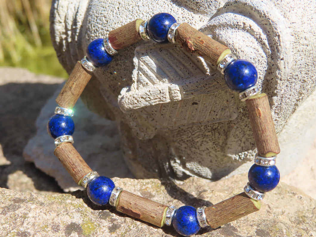 HASELNUSS-ARMBAND