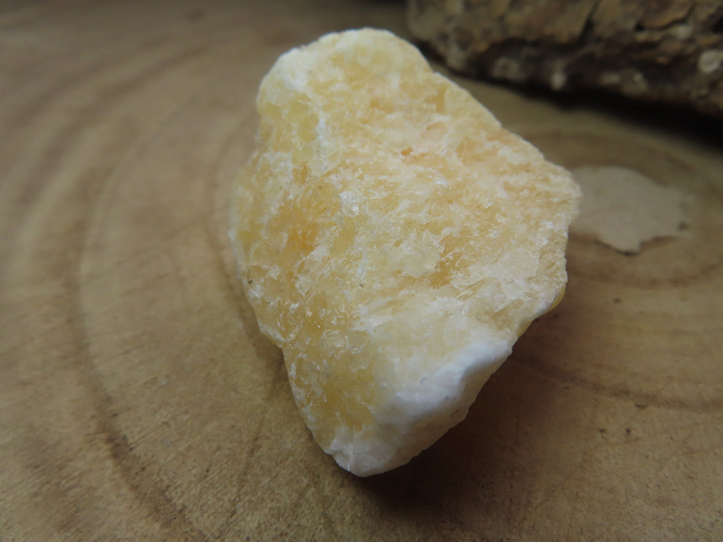 Calcite Oranga Brute