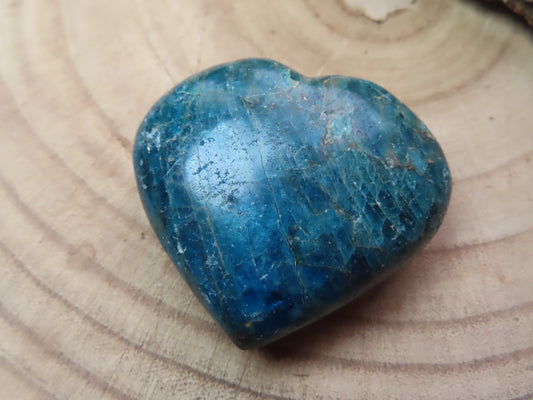 Cœur en Apatite bleue
