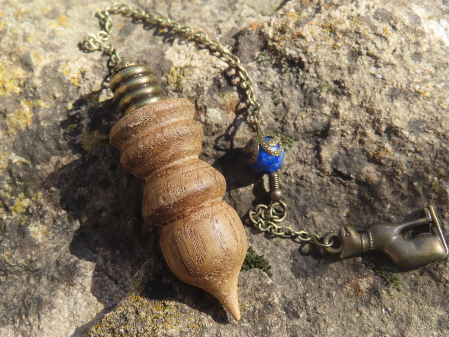 PENDULE DIVINATOIRE bois tourné