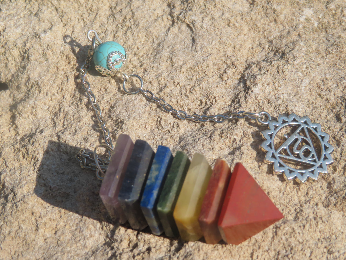 Pendule 7 Chakras en pierres naturelles