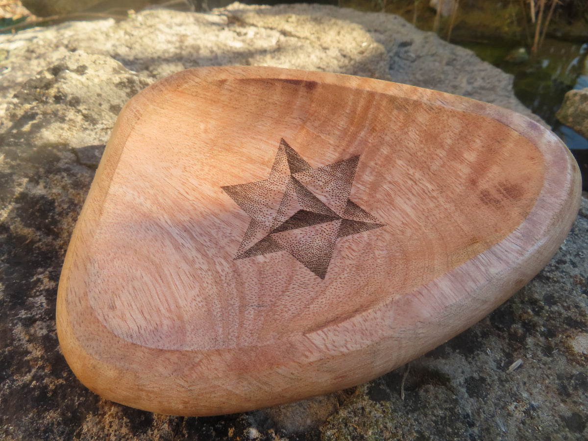 Coupelle Merkaba en bois de manguier – Protection, élévation spirituelle et géométrie sacrée