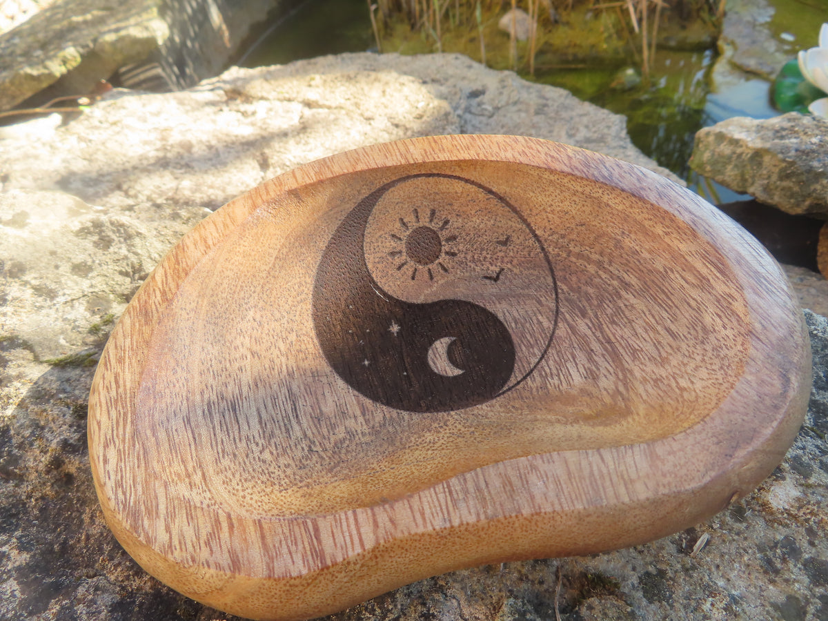 Coupelle Yin Yang en bois de manguier – Harmonie, équilibre et énergies complémentaires