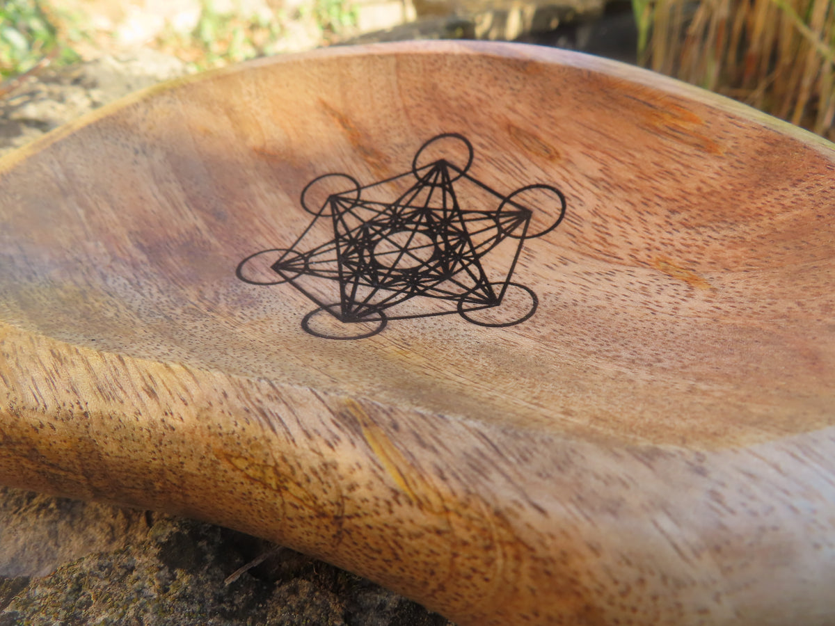 Coupelle Cube de Métatron en bois de manguier – Protection, purification et géométrie sacrée